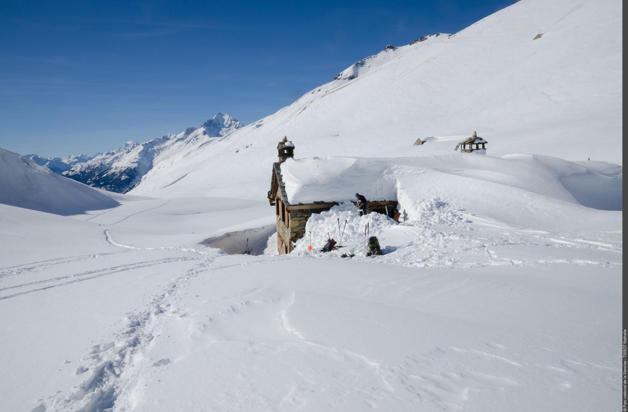 Vue sur du refuge en hiver